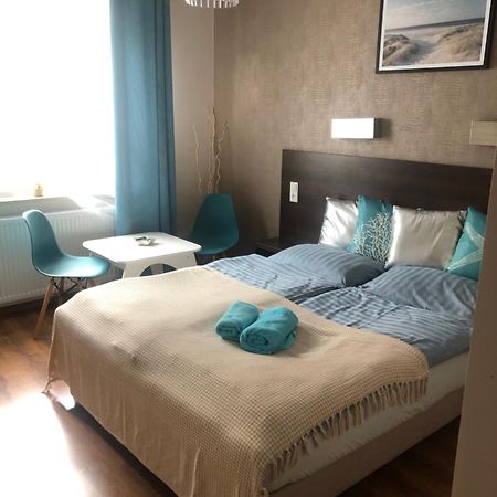Hotel Azzurro Łukęcin Esterno foto